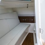 Boston Whaler 320 Vantage Seating