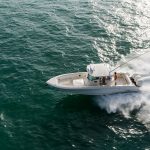 Boston Whaler 350 Outrage Running
