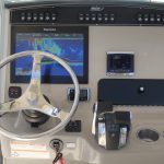 Boston Whaler 250 Outrage Helm
