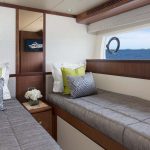 Ocean Alexander 85 Motoryacht Guest Room
