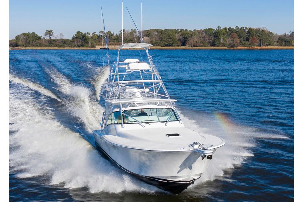  is a Albemarle 41 Custom Carolina Edition Yacht For Sale in San Diego-0