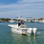  is a Regulator 28 Yacht For Sale in San José del Cabo-10
